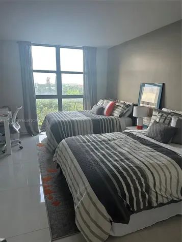 1000 Quayside Terrace Miami FL 33138