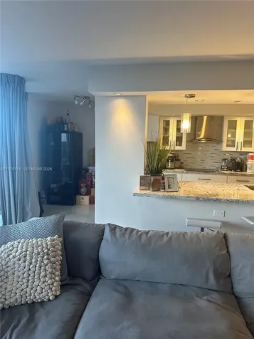 1000 Quayside Terrace Miami FL 33138