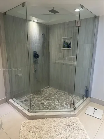 1000 Quayside Terrace Miami FL 33138