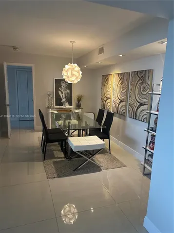 1000 Quayside Terrace Miami FL 33138