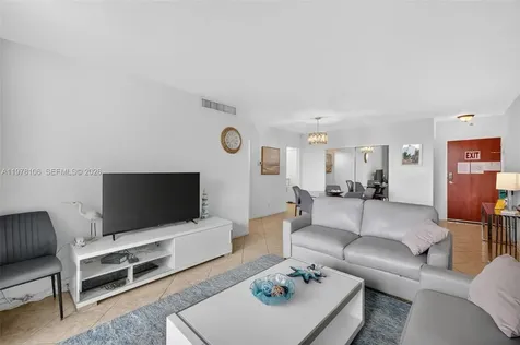 3801 S Ocean Drive Hollywood FL 33019