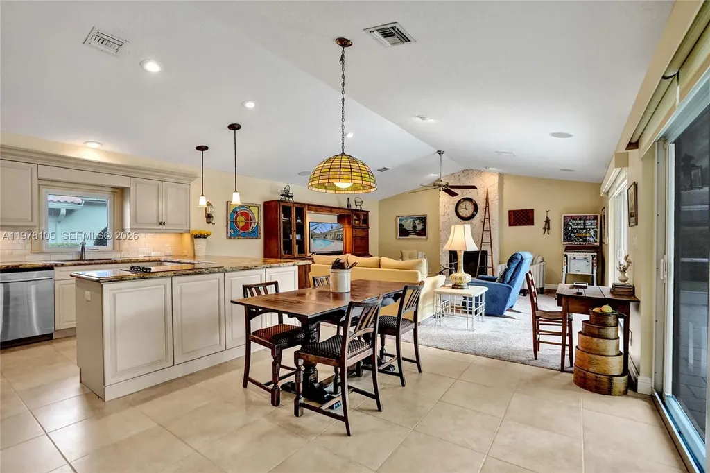 5093 NW 86th Way Coral Springs FL 33067