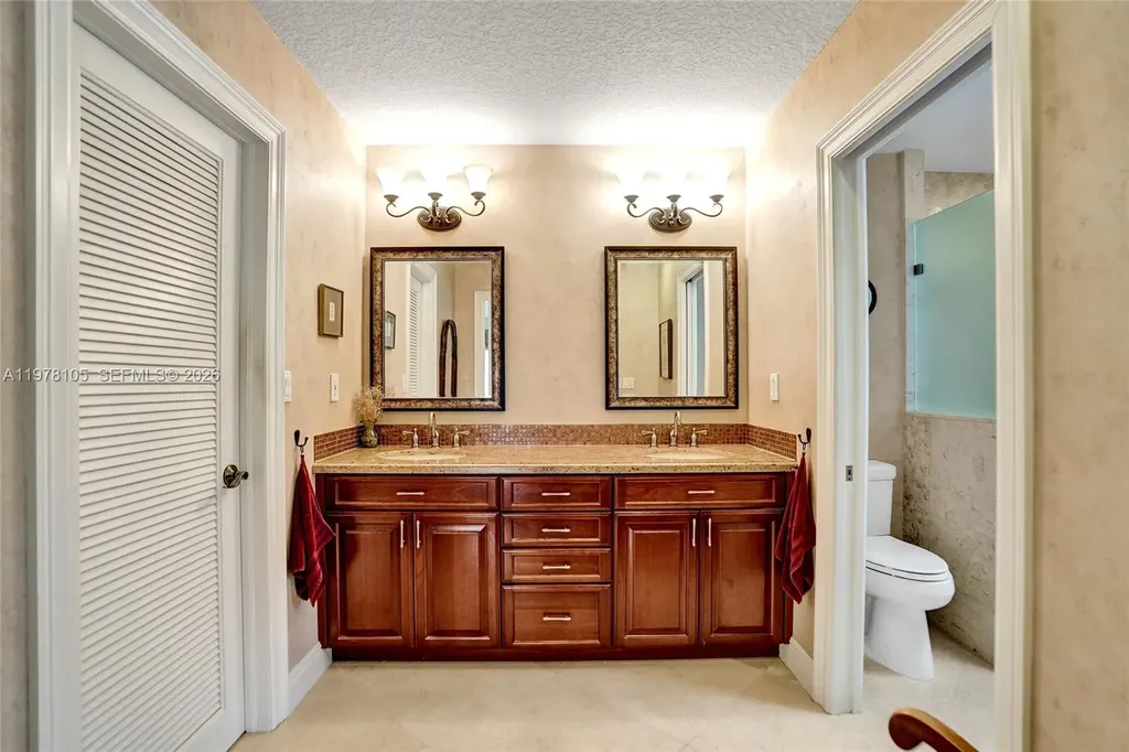 5093 NW 86th Way Coral Springs FL 33067