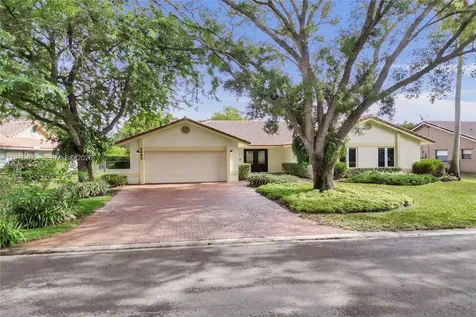 5093 NW 86th Way Coral Springs FL 33067