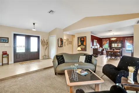 5093 NW 86th Way Coral Springs FL 33067