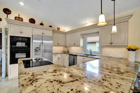 5093 NW 86th Way Coral Springs FL 33067