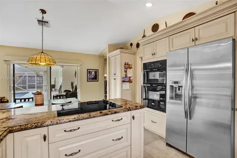 5093 NW 86th Way Coral Springs FL 33067