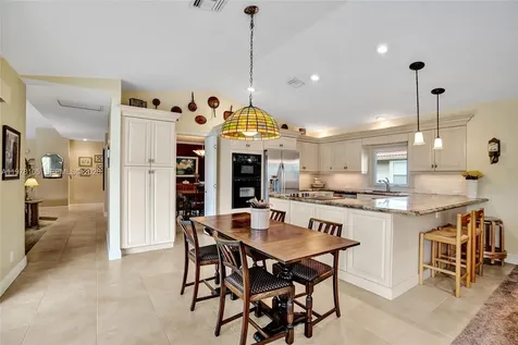 5093 NW 86th Way Coral Springs FL 33067