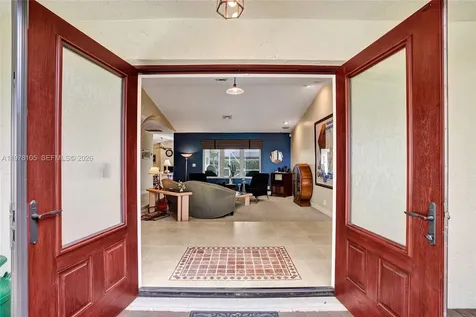 5093 NW 86th Way Coral Springs FL 33067