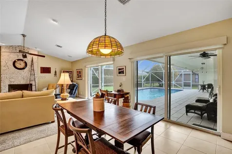 5093 NW 86th Way Coral Springs FL 33067