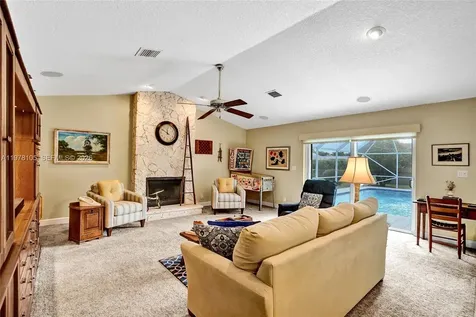 5093 NW 86th Way Coral Springs FL 33067