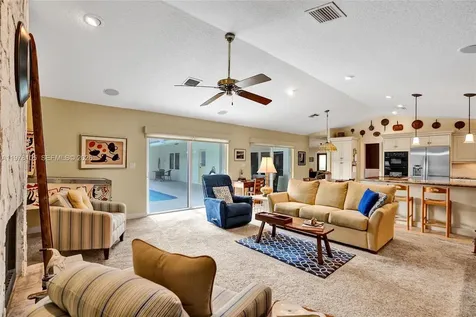 5093 NW 86th Way Coral Springs FL 33067