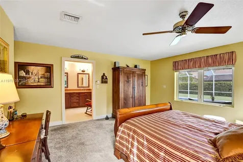 5093 NW 86th Way Coral Springs FL 33067