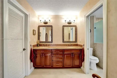 5093 NW 86th Way Coral Springs FL 33067