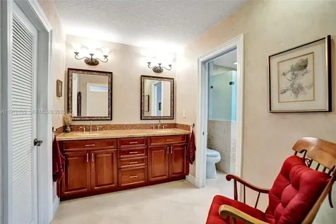 5093 NW 86th Way Coral Springs FL 33067