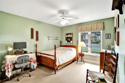5093 NW 86th Way Coral Springs FL 33067