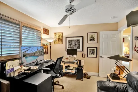 5093 NW 86th Way Coral Springs FL 33067