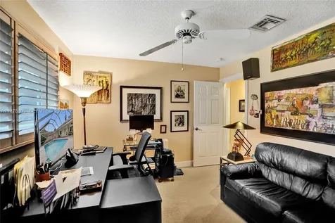 5093 NW 86th Way Coral Springs FL 33067