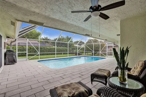 5093 NW 86th Way Coral Springs FL 33067