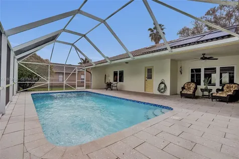 5093 NW 86th Way Coral Springs FL 33067