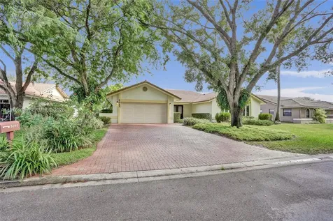 5093 NW 86th Way Coral Springs FL 33067