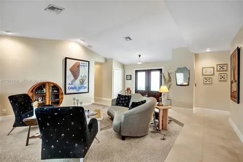 5093 NW 86th Way Coral Springs FL 33067