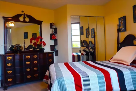 900 Saint Charles Place Pembroke Pines FL 33026