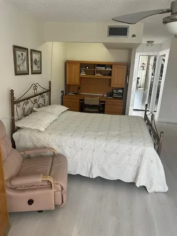 900 Saint Charles Place Pembroke Pines FL 33026