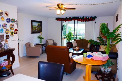 900 Saint Charles Place Pembroke Pines FL 33026