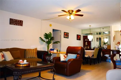 900 Saint Charles Place Pembroke Pines FL 33026