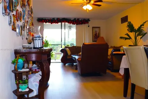 900 Saint Charles Place Pembroke Pines FL 33026