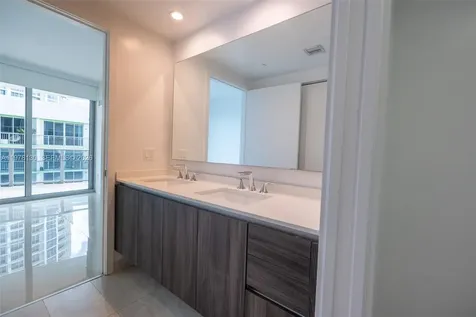 488 NE 18th Street Miami FL 33132