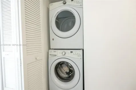 488 NE 18th Street Miami FL 33132