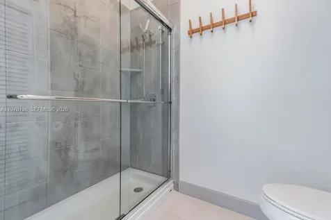 529 Lakeside Circle Sunrise FL 33326