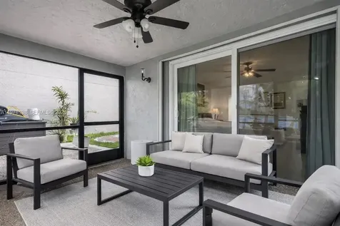 529 Lakeside Circle Sunrise FL 33326