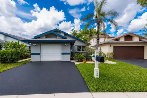 529 Lakeside Circle Sunrise FL 33326