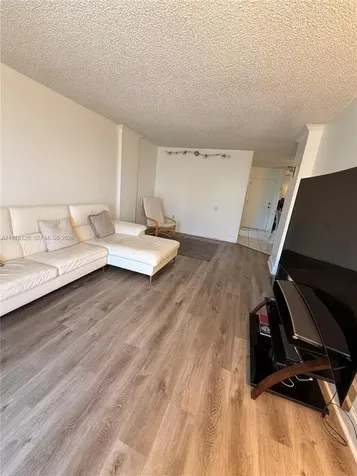16851 NE 23rd Avenue North Miami Beach FL 33160