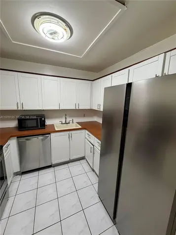 16851 NE 23rd Avenue North Miami Beach FL 33160