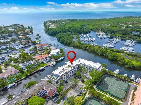 6901 Edgewater Drive Coral Gables FL 33133