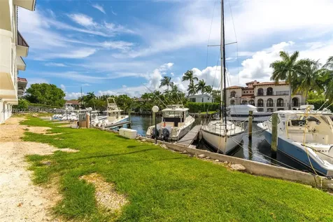 6901 Edgewater Drive Coral Gables FL 33133