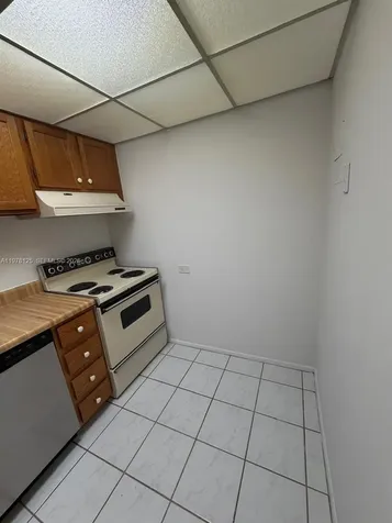 3720 Inverrary Drive Lauderhill FL 33319