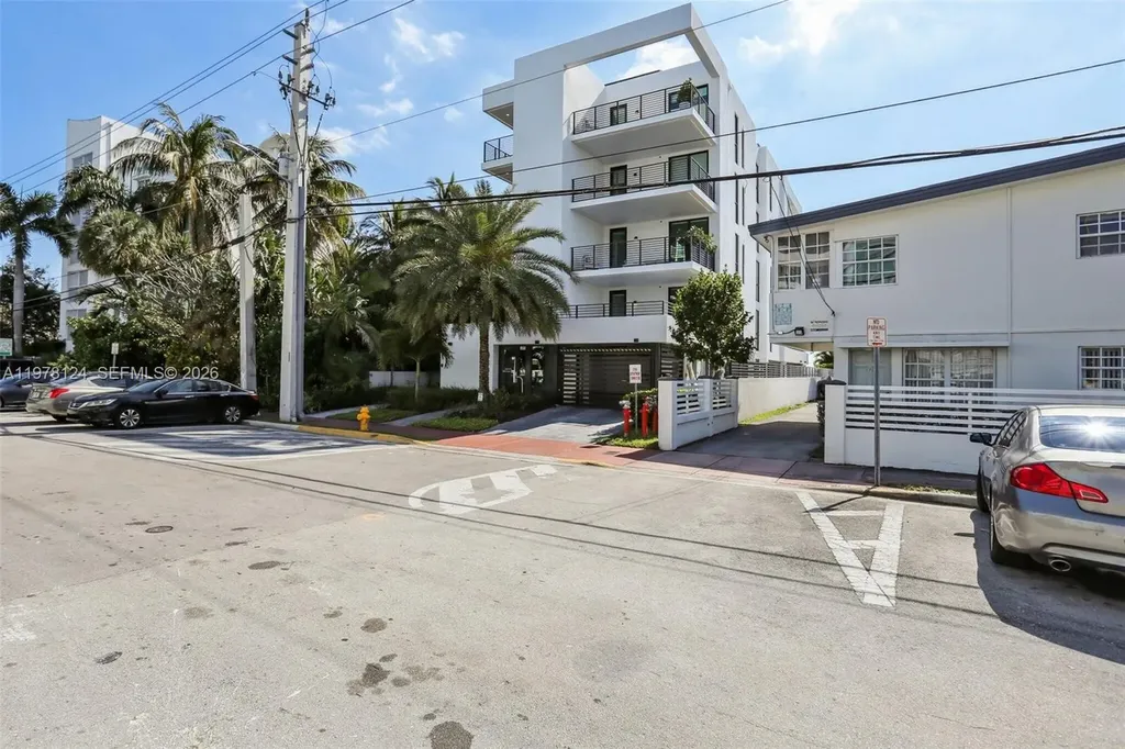 1930 Bay Drive Miami Beach FL 33141