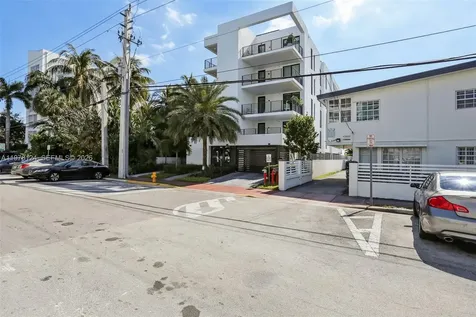1930 Bay Drive Miami Beach FL 33141