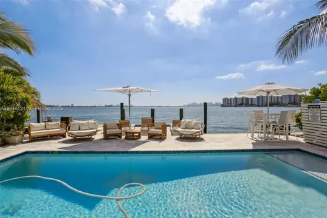 1930 Bay Drive Miami Beach FL 33141
