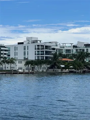 1930 Bay Drive Miami Beach FL 33141