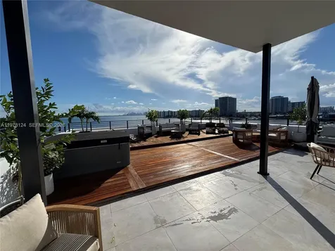 1930 Bay Drive Miami Beach FL 33141