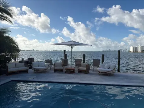 1930 Bay Drive Miami Beach FL 33141