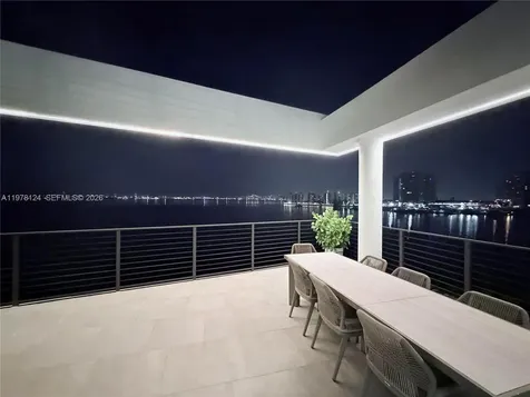 1930 Bay Drive Miami Beach FL 33141