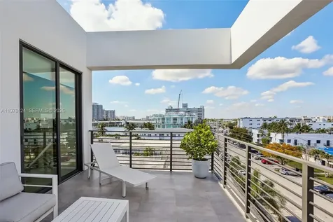1930 Bay Drive Miami Beach FL 33141