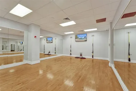 2501 S Ocean Drive Hollywood FL 33019